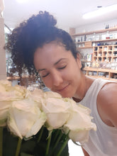 Cargar imagen en el visor de la galería, Agua de Rosas Destilada por Dandelion