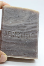 Cargar imagen en el visor de la galería, Jabón de Lavandas del Mundo 100 gr